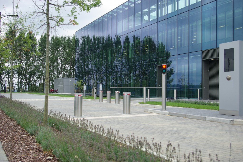 Automatic Rising Bollard