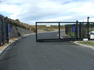 Cantilever Mesh infill sliding gate 10 metres long