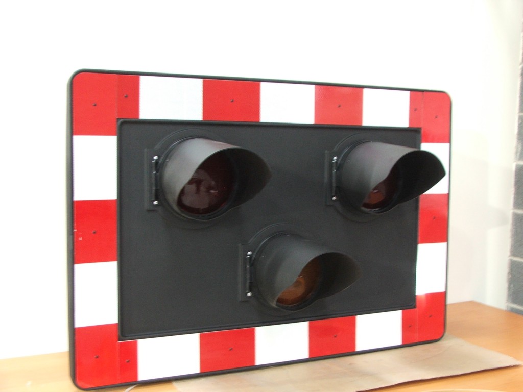 Traffic Light Systems, Industrial Traffic Lights & Car Park Traffic